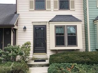 77 Wood Duck Ct, Hackettstown, NJ 07840