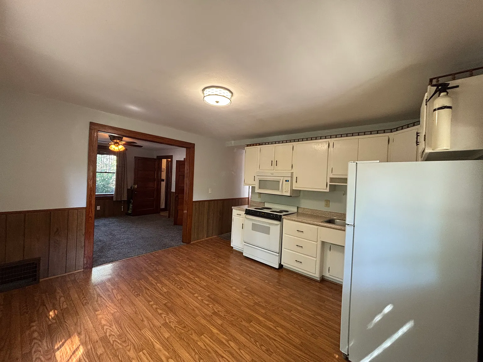 2 bed, 850 sqft, $1,315 — Photo 1