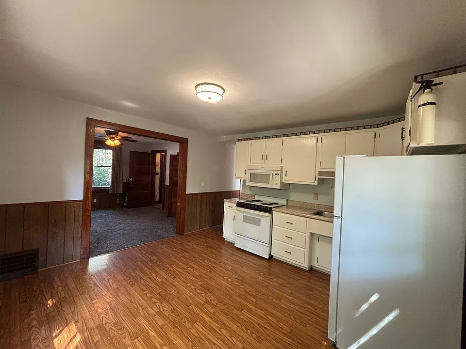 325 S Page St