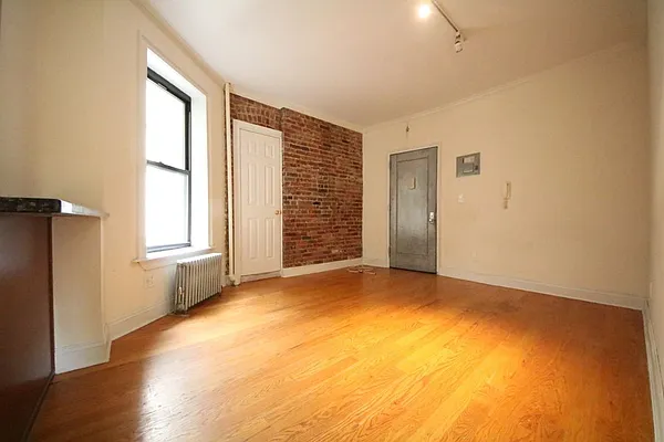 Rented by (Legacy) NY Quality Living Uptown | media 13