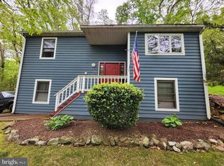 920 Red Mill Rd, Etters, PA 17319