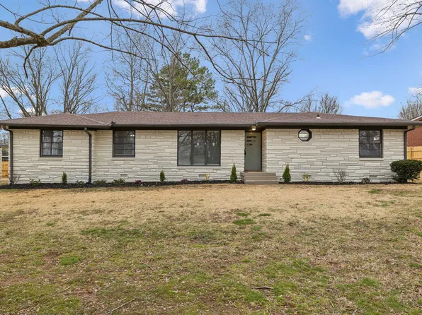 401 Woods Dr, Columbia, TN 38401