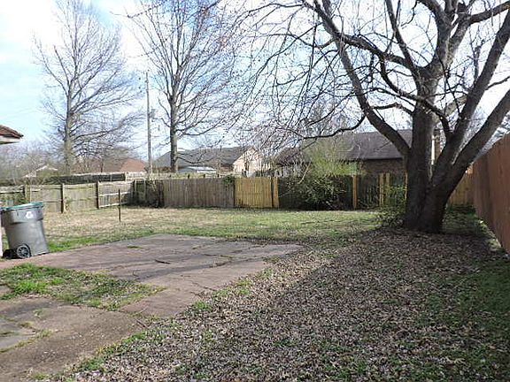 2nd image of 6179 Holly Park Dr