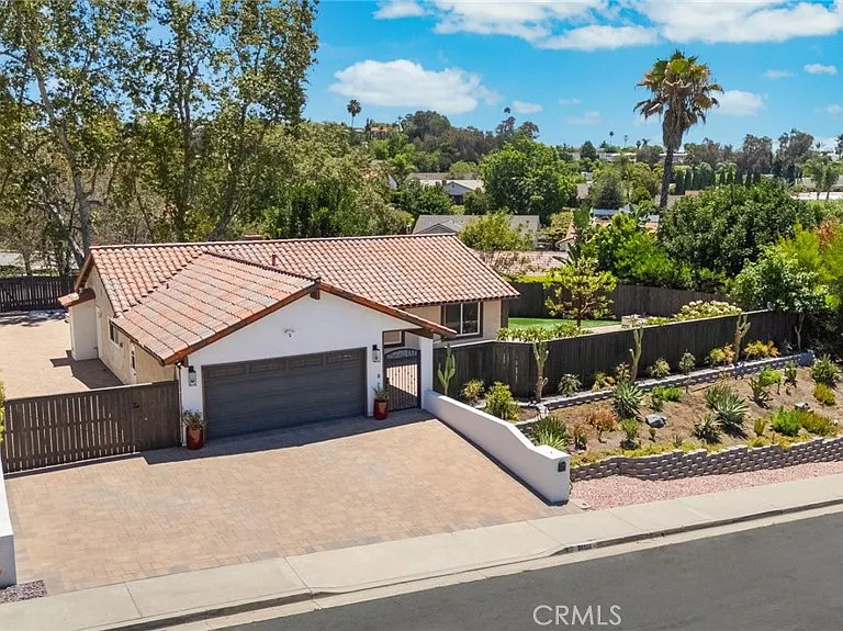 24122 Oro Grande Ln — Photo 1