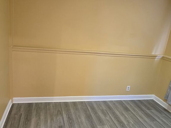 5th image of 8604 Briarwood Ct