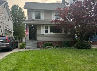 2098 Carabel Ave, Lakewood, OH