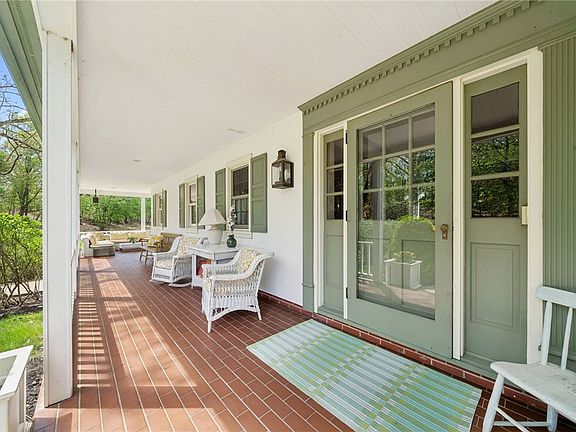 2nd image of 552 Backbone Rd