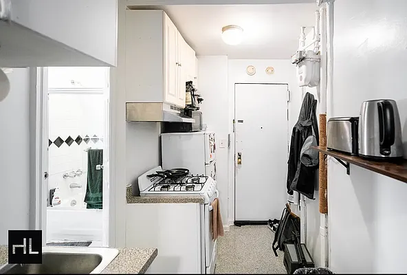 Rented by Highline Residential | media 8