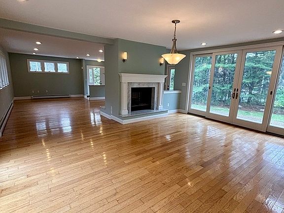 4th image of 7 Longmeadow Rd