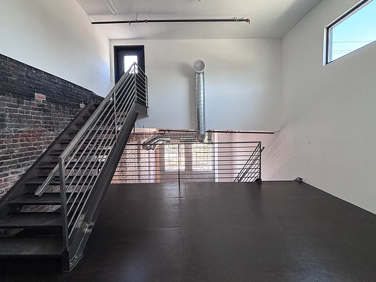 4020 Avalon Blvd #201 — Photo 9