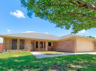 451 N Sierra Trl, Pilot Point, TX 76258