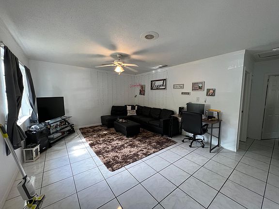 4th image of 1515 38th Ave