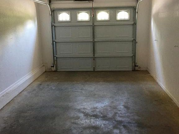 3rd image of 204 Waters Edge Dr