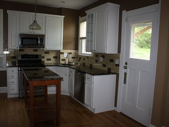 2nd image of 3640 Stettinius Ave