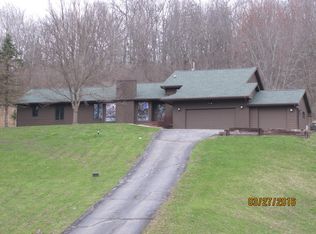 N3521 Sun Valley Rd, La Crosse, WI 54601