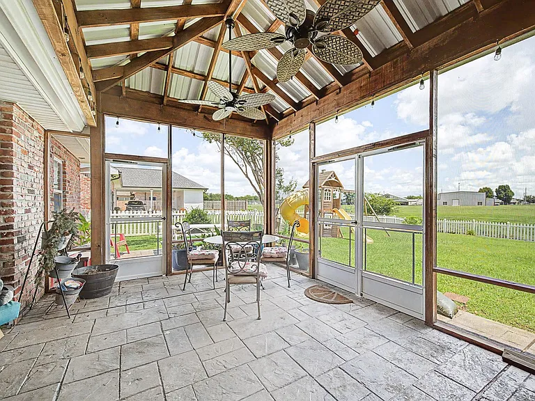 300 Cheyenne Dr — Photo 20