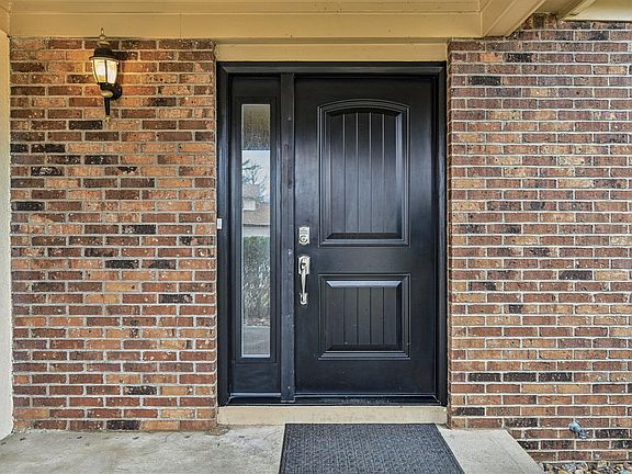 4th image of 2899 Granada Hills Dr