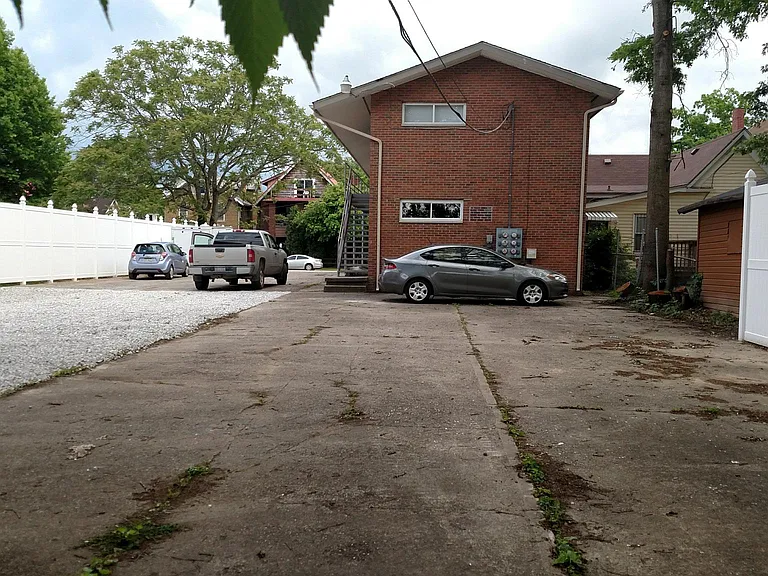 1118 W 9th Ave #2 — Photo 17