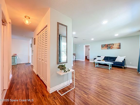 4th image of 2708 Reed Ave