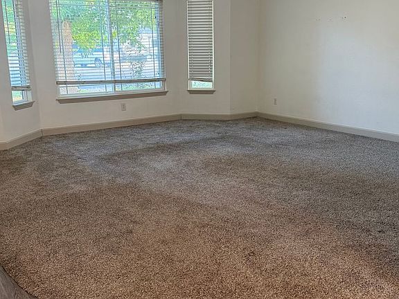 2nd image of 2922 Cobblestone Loop