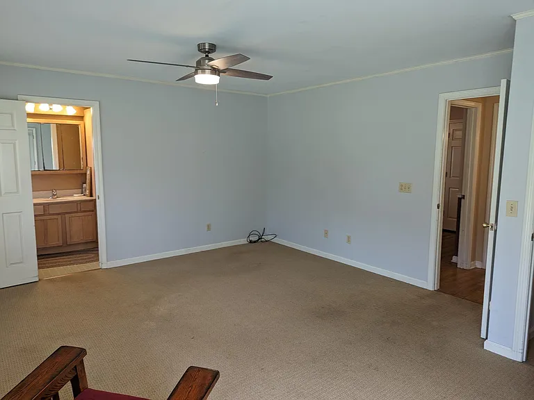 112 Owenby Ln — Photo 11