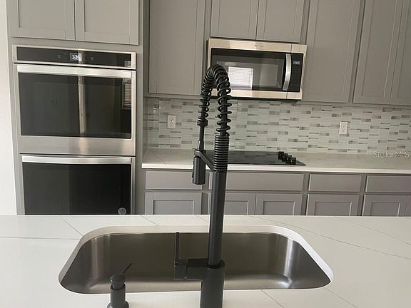 5th image of 5374 Lake Virginia St