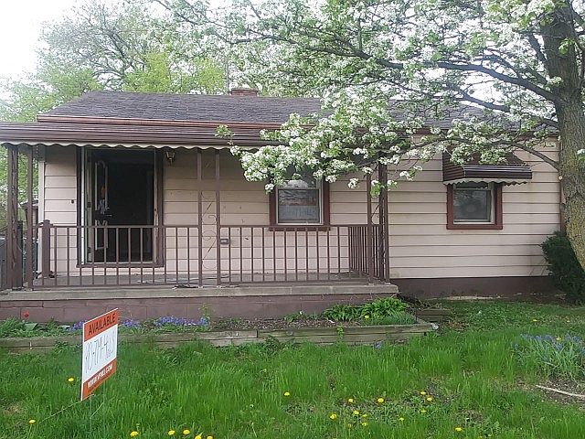 2nd image of 1819 Cleophus Pkwy