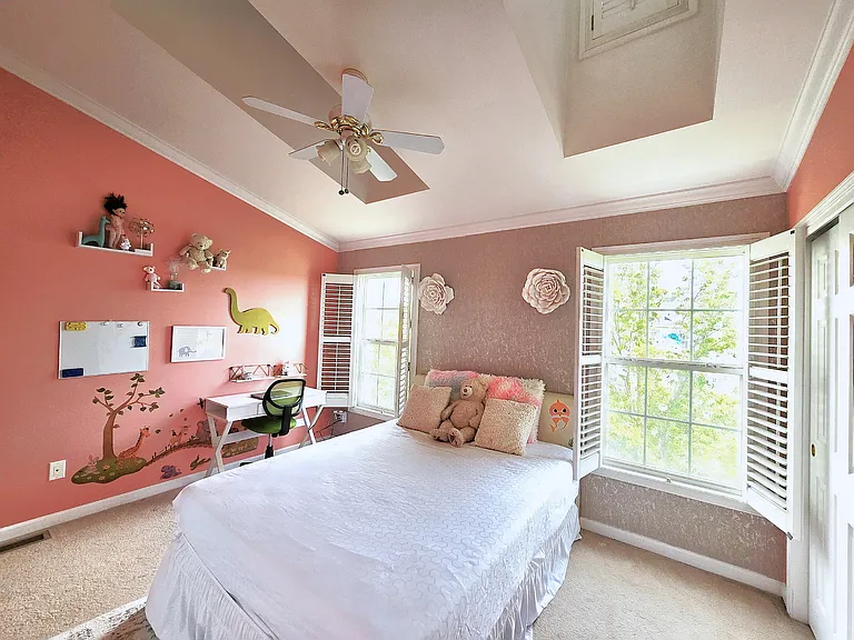 324 Winthrop Dr — Photo 11