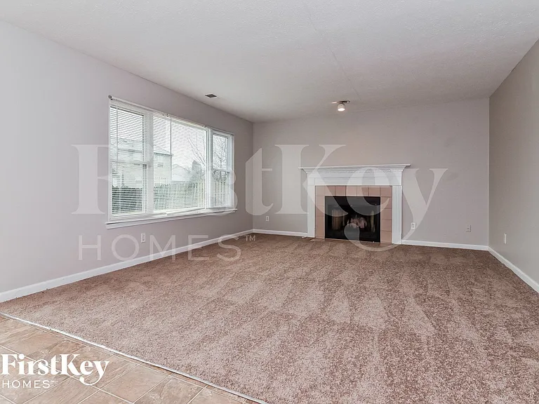 1116 Fontana Ct — Photo 7