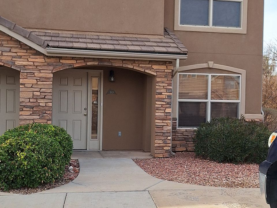 Front of Townhome