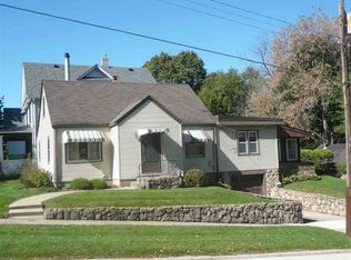 1004 C St, Rockford, IL 61107