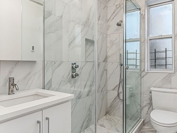 4th image of 14809 Northern Blvd APT 5O