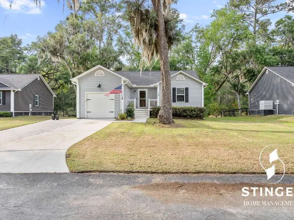 40 Canopy Ln, Saint Helena Island, SC 29920