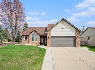 21173 Clear Creek Blvd, Clinton Township, MI 48036