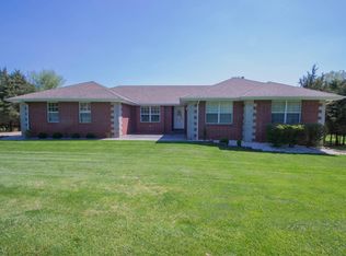 964 Elliot Rd, Nixa, MO 65714