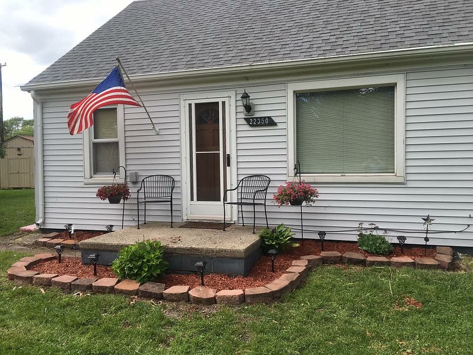 1st image of 22350 Maplelawn Ave