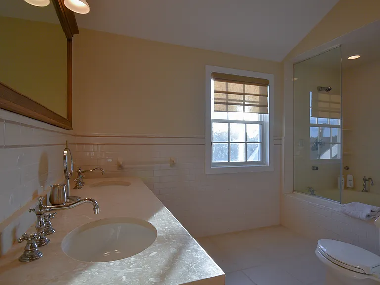 21 Bayside Ave — Photo 14