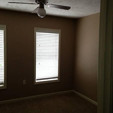 2nd image of 1912 Garfield St #02