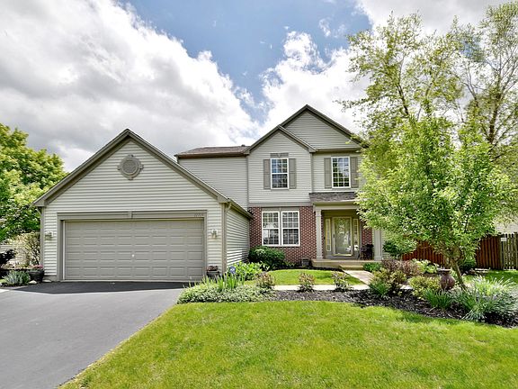2nd image of 11719 Glenn Cir