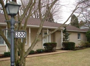 300 Avon Dr, Carlisle, PA 17013