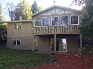 5621 Bay Shore Dr, Presque Isle, MI