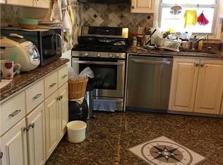 22127 59th Ave, Oakland Gardens, NY 11364