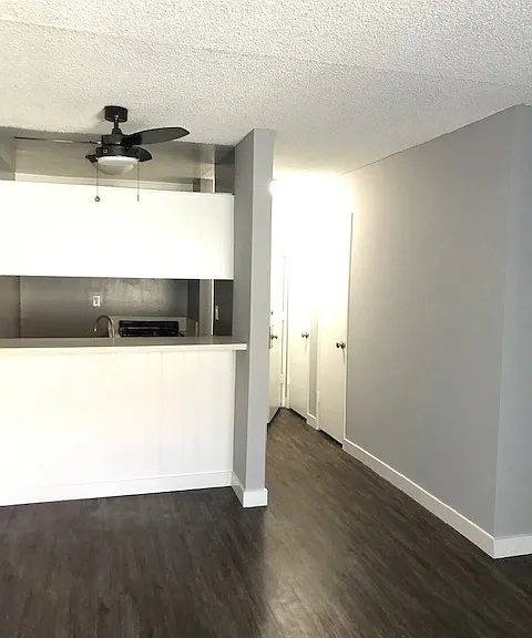 5345 Sepulveda Boulevard — Photo 24