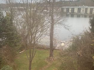 26 Sycamore Rd, Mahopac, NY 10541