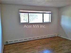5th image of 17625 44th Ave W