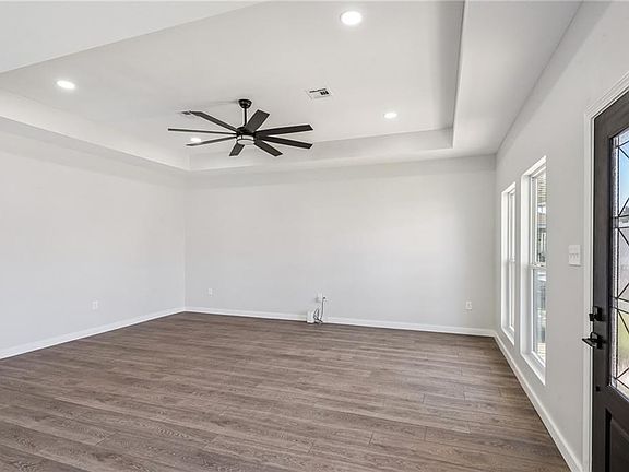 5th image of 2609 Pauger St
