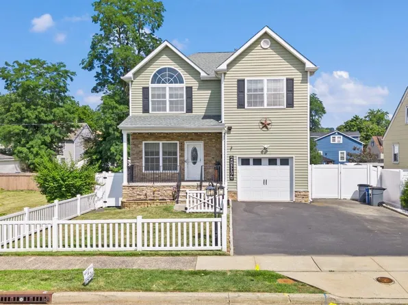 621 Voorhees Ave, Middlesex, NJ 08846