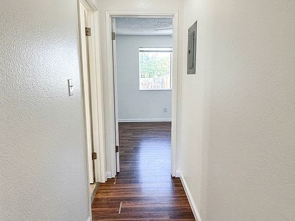 4th image of 450 Laurel St APT C