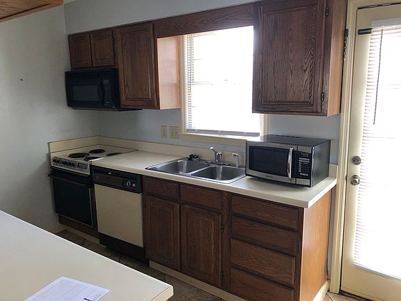 4th image of 2238 Yaupon Dr