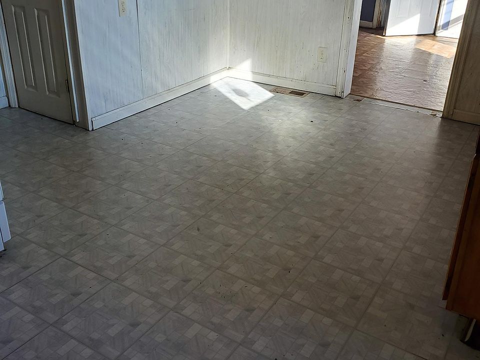 1st image of 300 W Market St #B